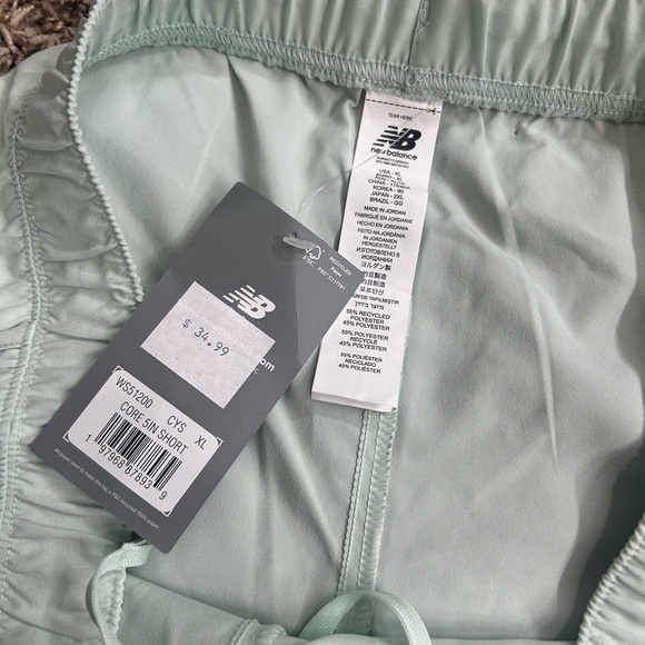 New Balance Women's Core 5" Running Shorts Mint Green XL - Picture 4 of 7